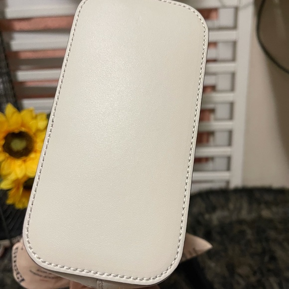 Gucci sega limited edition crossbody bag. - Picture 8 of 16